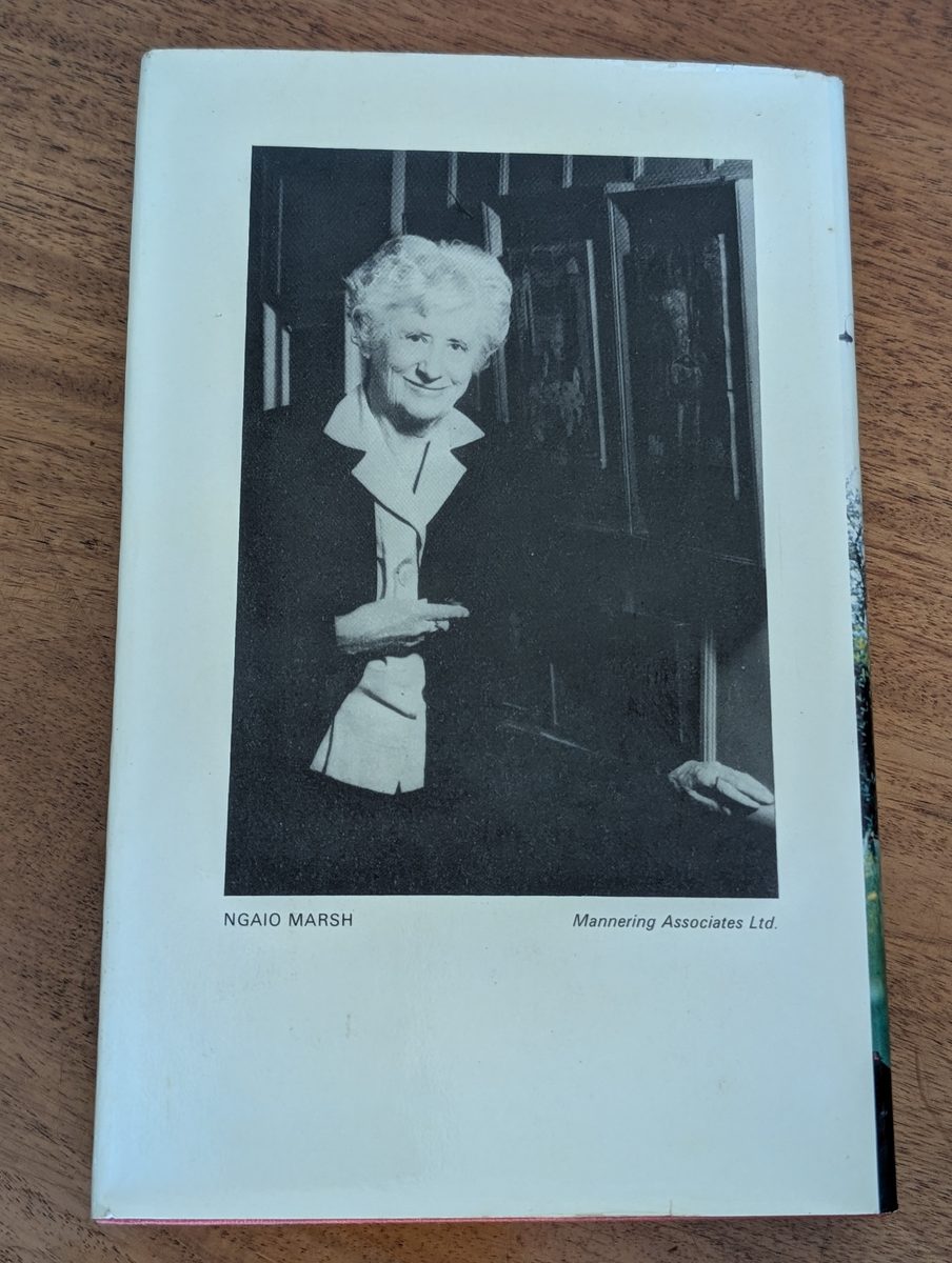 A photograph of the back cover of the 1978 UK first edition hardback of Ngaio Marsh's Grave Mistake.
