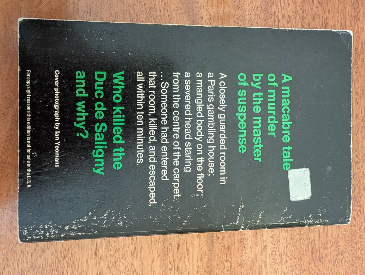 Back cover of It Walks by Night by John Dickson Carr