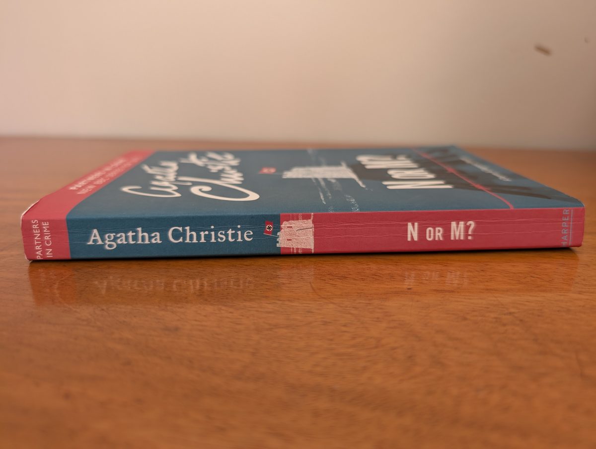 Spine of N or M? - HarperCollins 2015 paperback