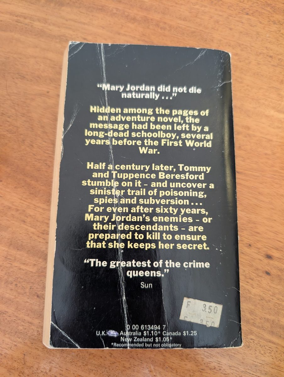Back cover of Postern of Fate (Continental Edition) by Agatha Christie