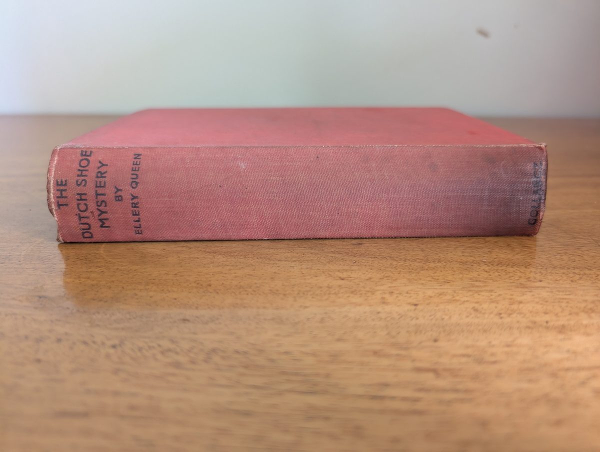 Back board of The Dutch Shoe Mystery by Ellery Queen