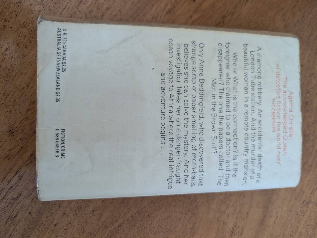 Back cover of The Man in the Brown Suit, Triad Panther 1978, with blurb and UK price of 75p