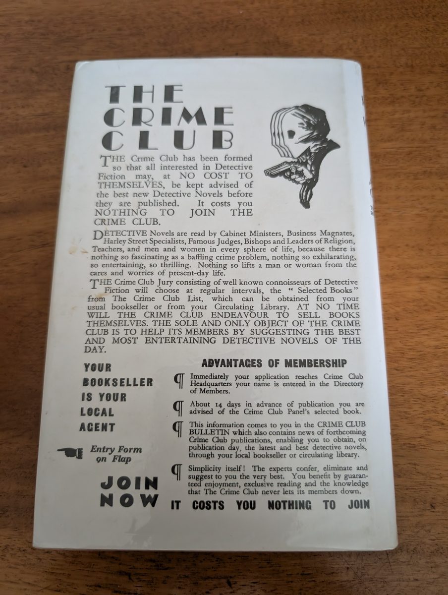 Back cover of The Murder at the Vicarage by Agatha Christie