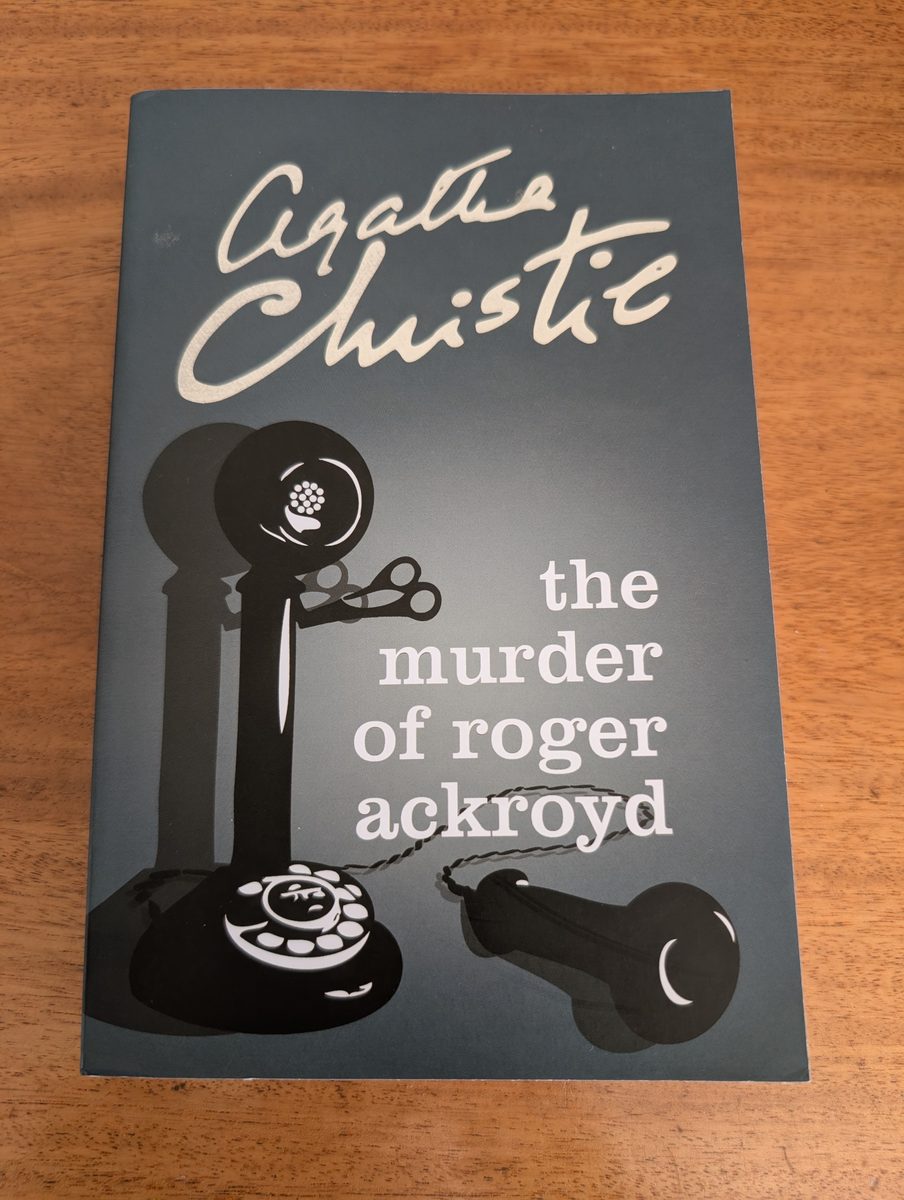 Front cover of The Murder of Roger Ackroyd - HarperCollins 2013 paperback